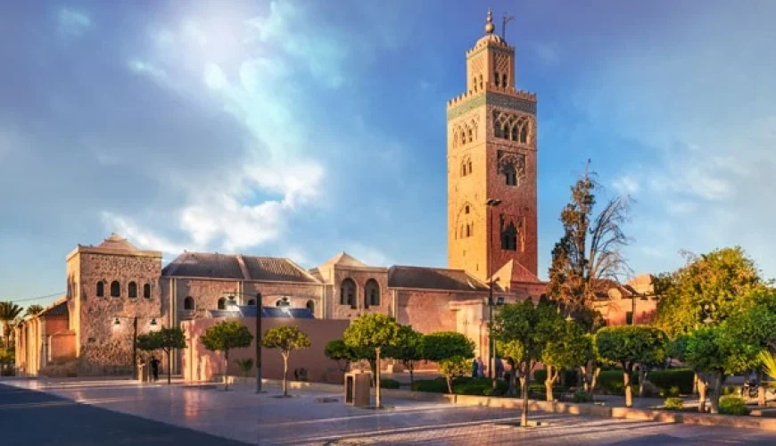 koutoubia-mosque-minaret-located-at-medina-quarter-of-marrakesh-morocco-balate-dorin